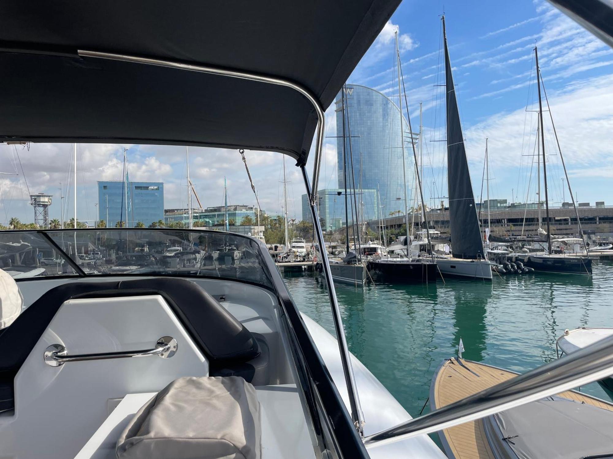 Motoryacht 21 Avec Equipage Hotel Барселона Екстериор снимка